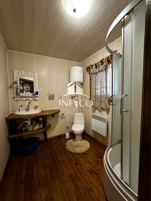 Продаж будиночку для відпочинку на Причалі