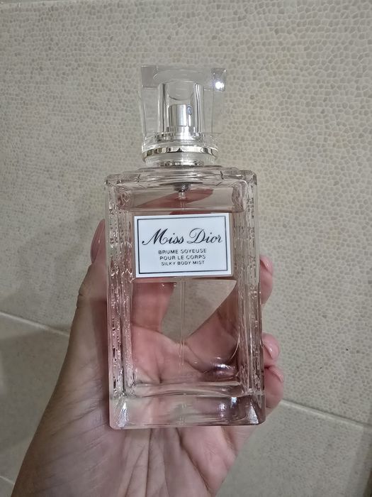 Парфумований спрей для тіла Miss Dior Silky body mist