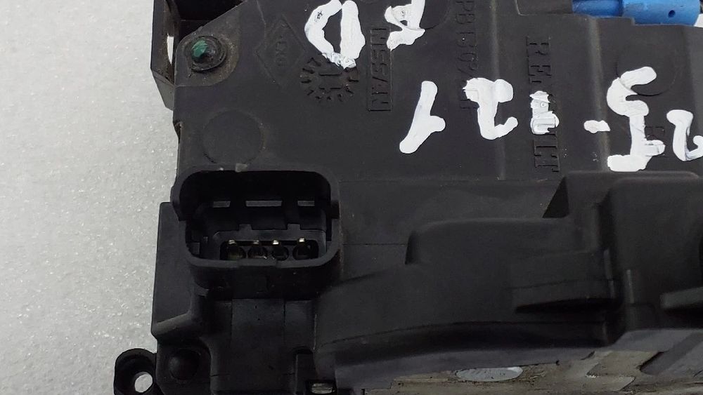 Fechadura / fecho porta frente direito RENAULT Megane III (BZ0_)