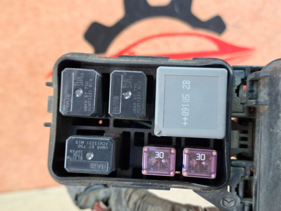 Mazda 3 BL 09-13 1.6 D блок предохранителей K2441