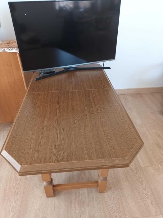 Ławostół regulowany