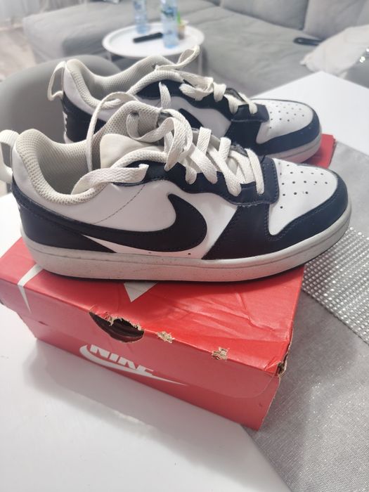 Buty młodzieżowe Nike