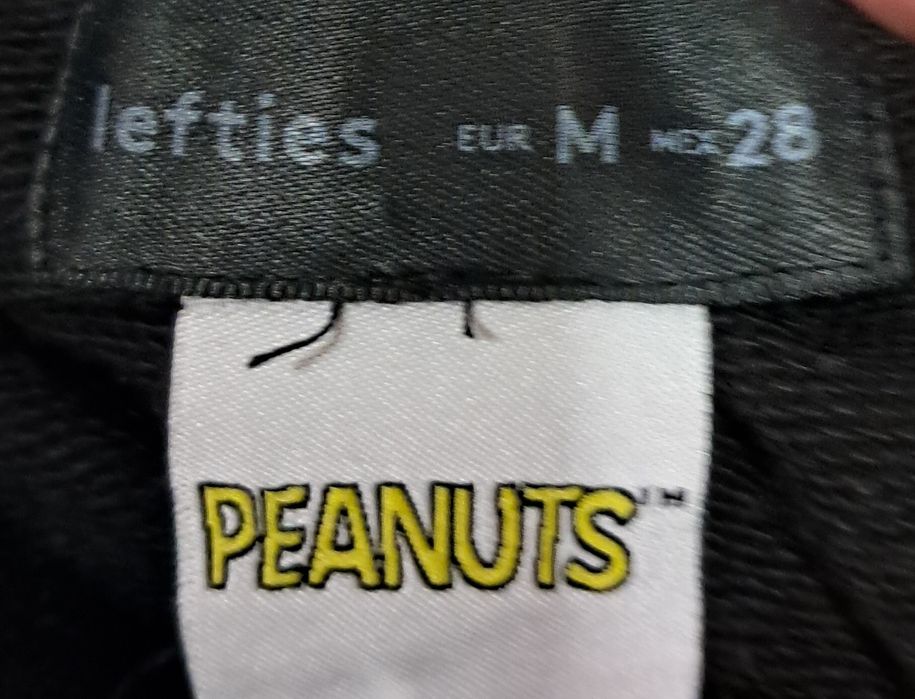 Кофта з принтом «PEANUTS» та «Established 1950».