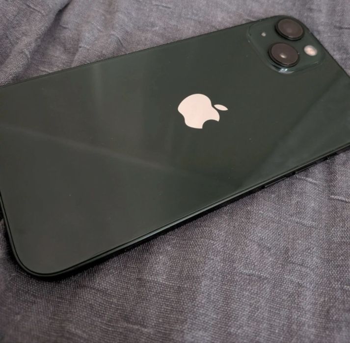 Iphone 13  bateria 87%