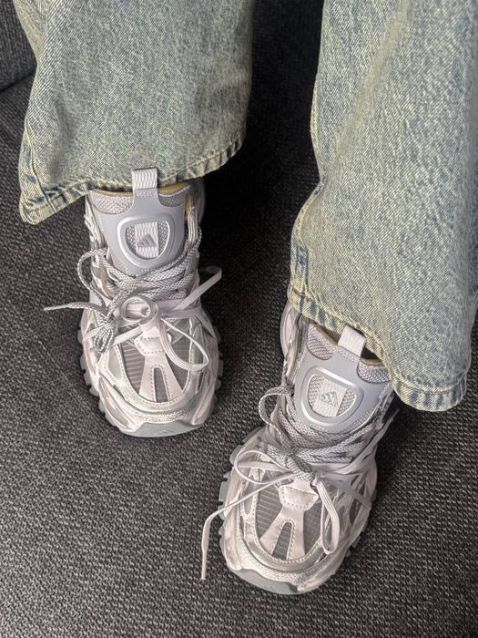 Adidas Vento XLG Deluxe Grey трендові жіночі кросівки на платформі