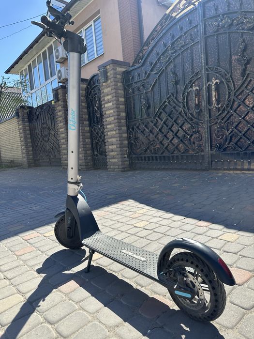 Електросамокат Bremer