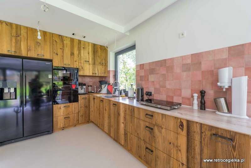 Fronty kuchenne ze starego drewna – usłojenie równoległe