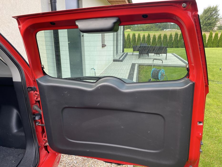 Daihatsu Terios II Czerwony na czesci 1.5 16 4X4