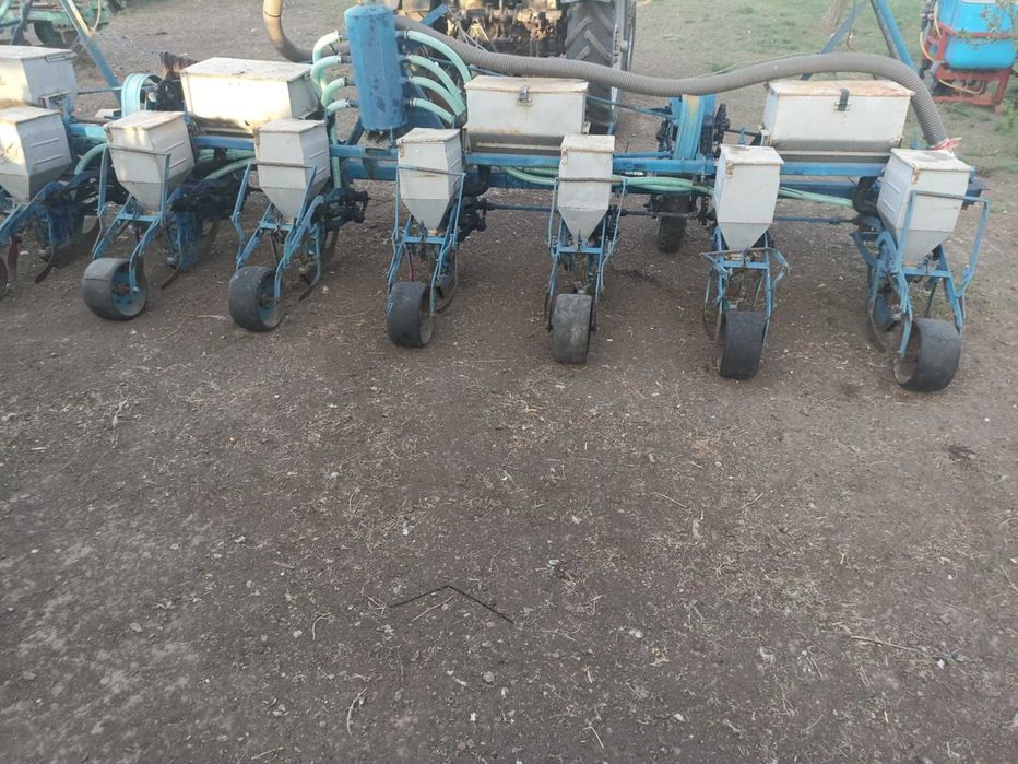 Продам сівалку шланги нові диски нові