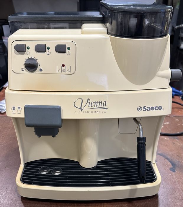 Кофемашина Saeco Vienna