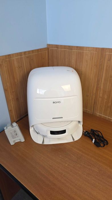 DJI ROMO S - Robot sprzątający