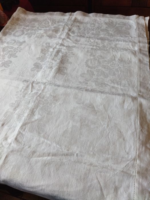 Obrus duży lniany prostokątny biały.