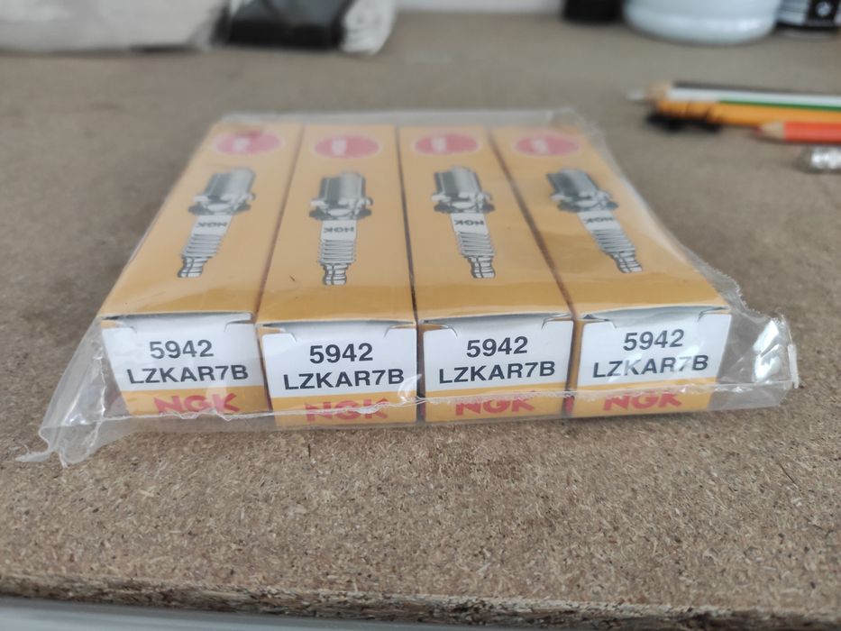 Vela NGK 5942 LZKAR7B