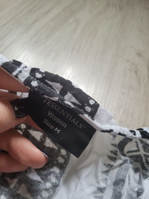 Sukienka tessentials M wiskoza pareo