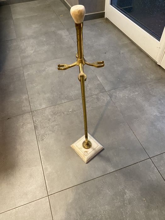 Uchwyt na przyrządy kominkowe marmurowy