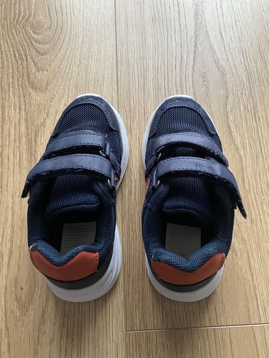 Adidasy chłopięce granatowe 26