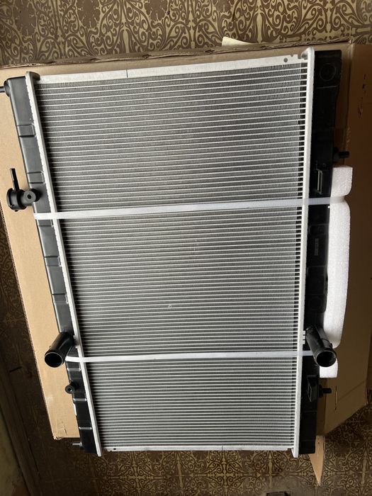 Радіатор Xtrail T32 , радіатор Rogue , Xtrail з 14 р.в. механічна кпп