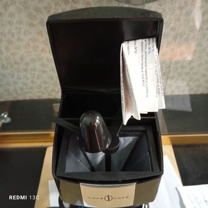 Máquina para fazer café já moído