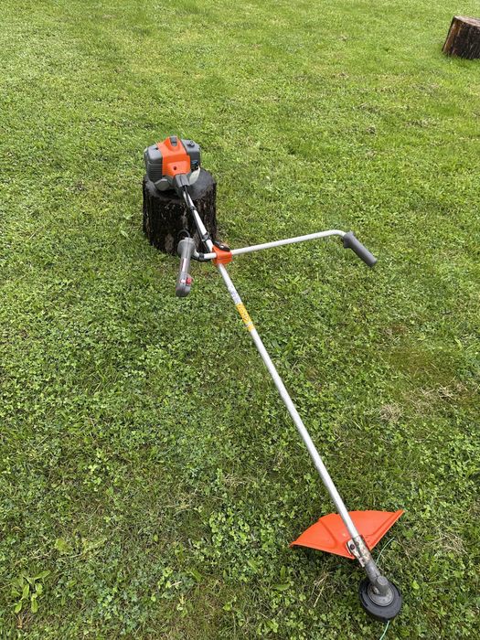 Kosa spalinowa HUSQVARNA 323 R II