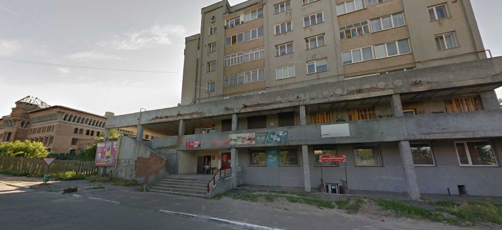 Продам комерційне приміщення в Острозі