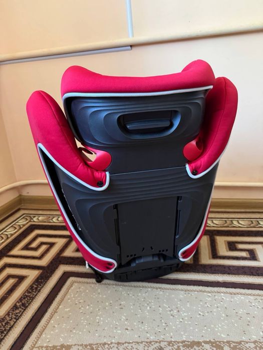 Дитяче автокрісло Cybex Solution B-fix  група 2/3  3- 12 р (15 до 36 кг)