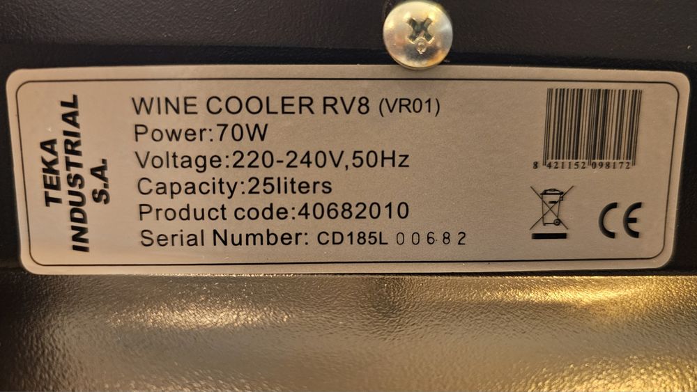 Garrafeira/vinoteca Teka RV 8 [NOVA]