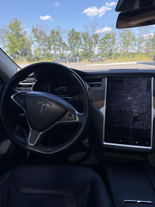 Tesla model s 90