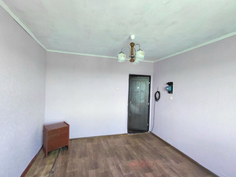 Продаж кімнати в гуртожитку (є бойлер)