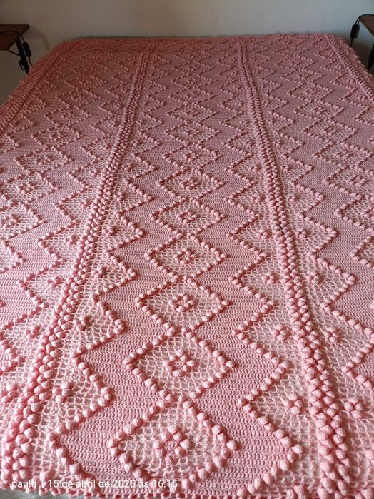 Colcha de lã feita à mão