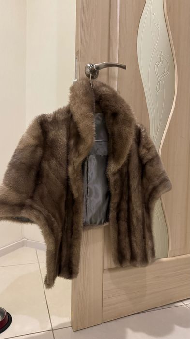 Норкова накидка,  сіра