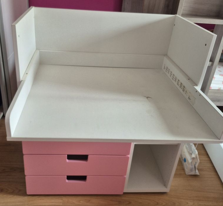 Fraldario/secretária Ikea