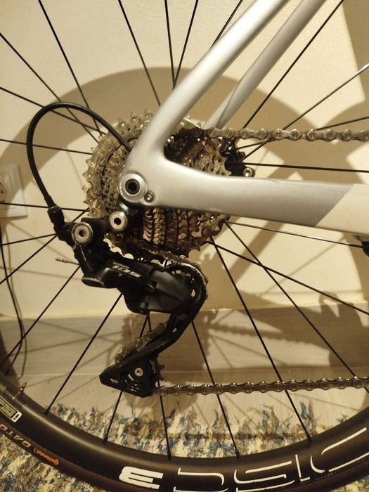 Bicicleta e rodas carbono
