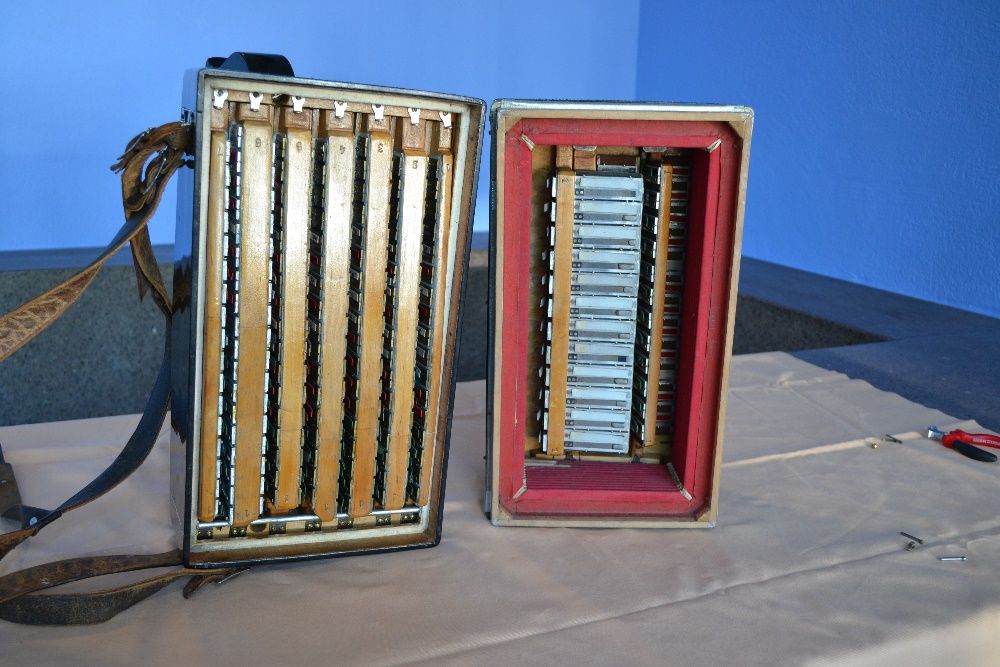 Acordeao Maugein Freres Tulle Correnze 4 Voz 100 Baixos N.181