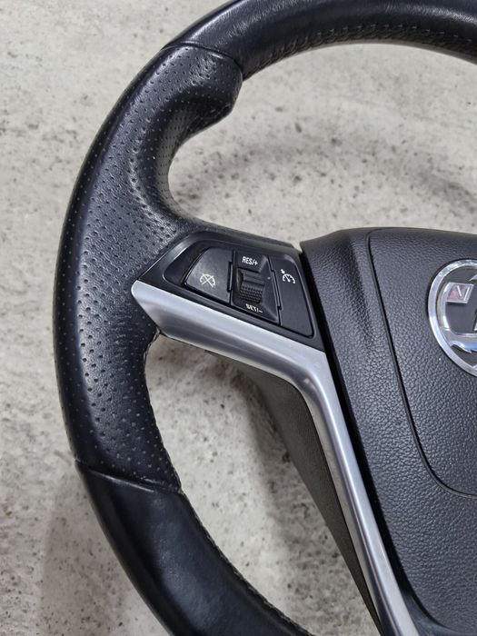 Руль кермо Opel Astra J Zafira Tourer