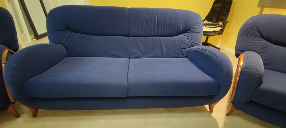 Conjunto 3 sofás portugueses = 4 lugares