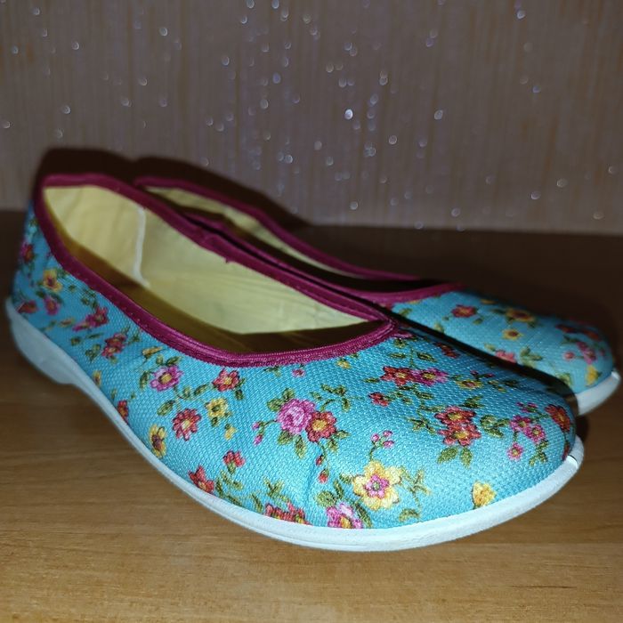 Тапочки капці жіночі