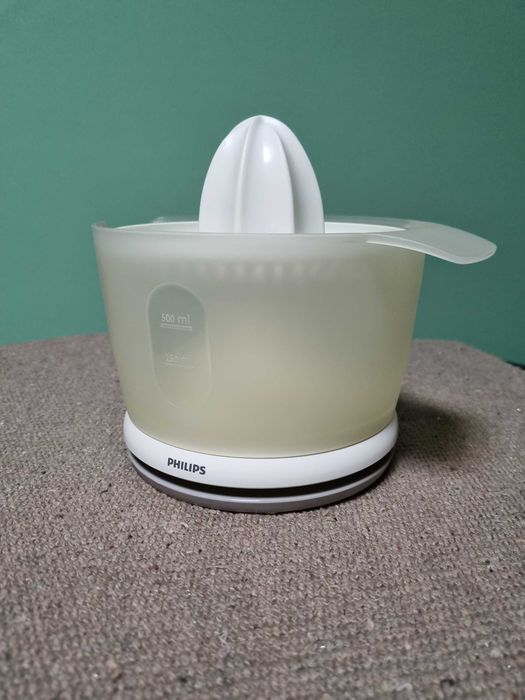 Продам соковыжималку Philips Daily Collection HR2738/00