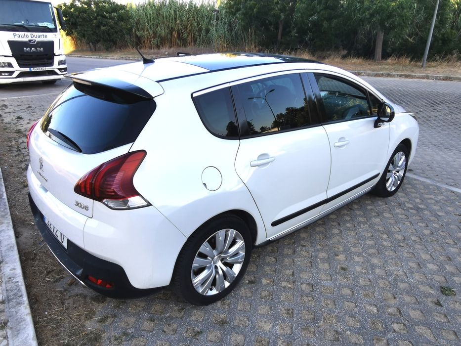 Peugeot 3008 hibrido.