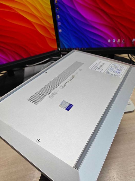 Стильний ноутбук HP EliteBook 845 G7 •AMD Ryzen 3•8GB DDR4•256GB SSD