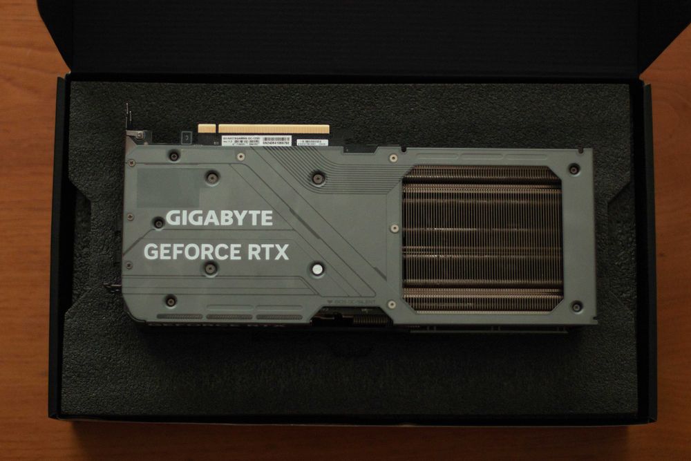 GeForce® RTX 4070 SUPER Gaming OC (garantia) + Lamzu Atlantis Mini 4k brinde