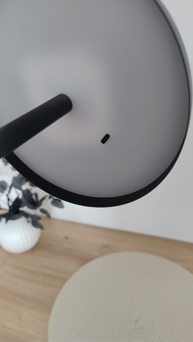 Lampka nocna  ładowana
