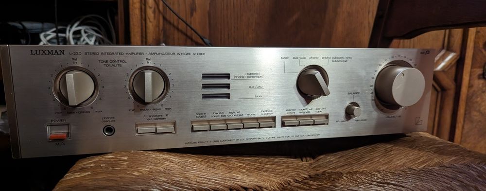 Wzmacniacz audio Luxman l220