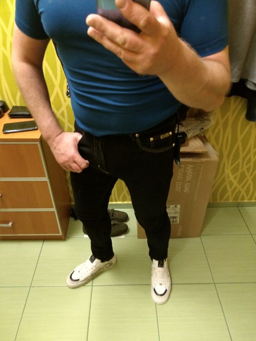 Wyprzedaż spodnie męskie Versace Jeans Couture. Made in ITALY