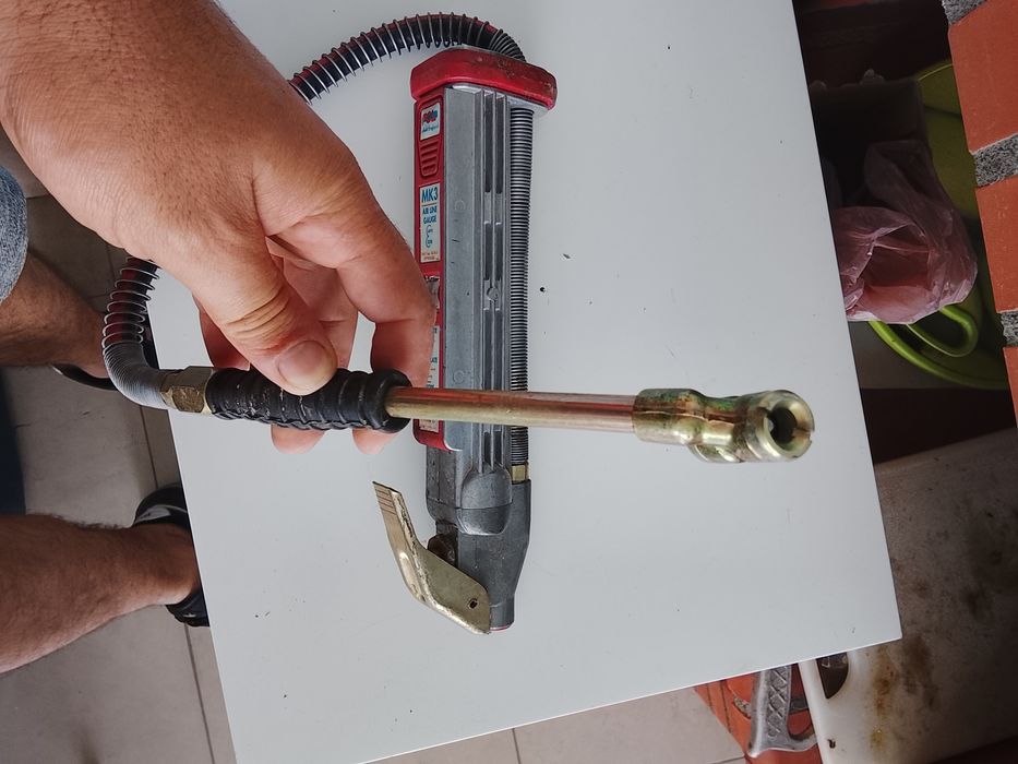 Medidor de pressão novo