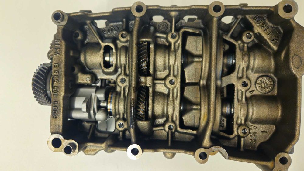 Pompa Oleju OLEJOWA 2.0 TDI 03G 103 537 B