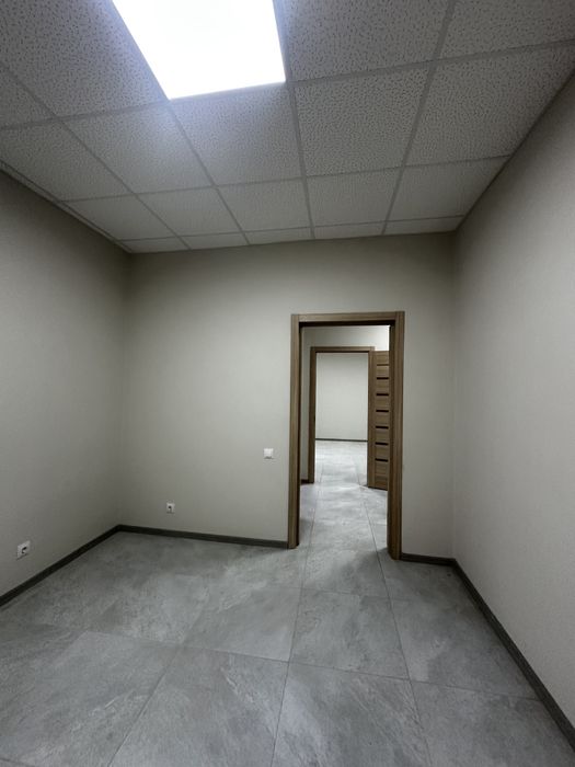 Продаж комерція 76 кв.м. пр-т Миру, 261