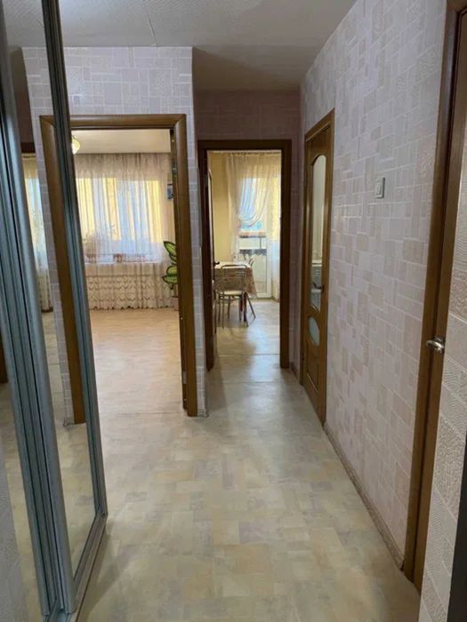 1- комн. квартира 41,2 м. кв. Состояние жилое. ж/м Победа-5