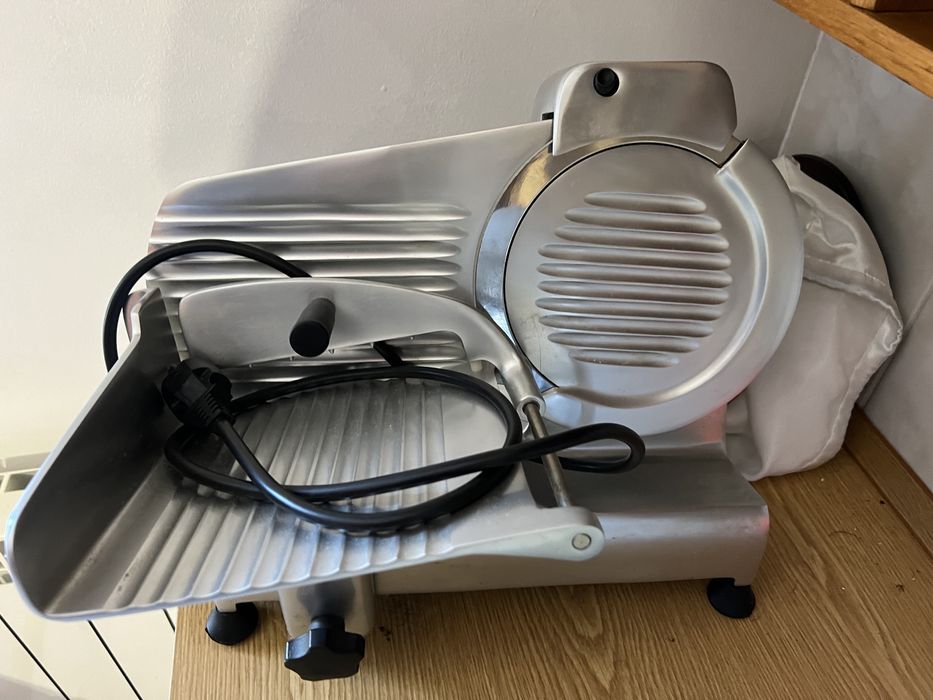 Продам професійний слайсер, скиборізку