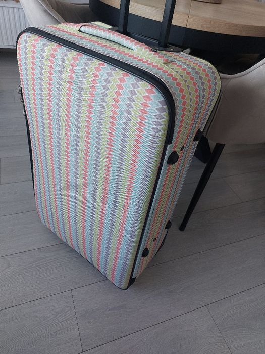 Walizka podróżna kolorowa