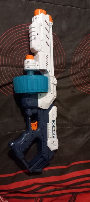 Pistola XSHOT bom